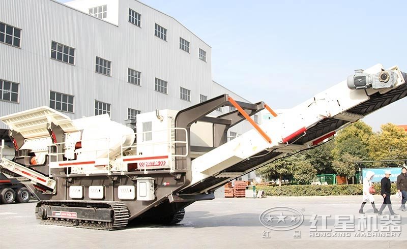 小型履帶石頭破碎機(jī)匠工于心，環(huán)保達(dá)標(biāo)，不怕污染