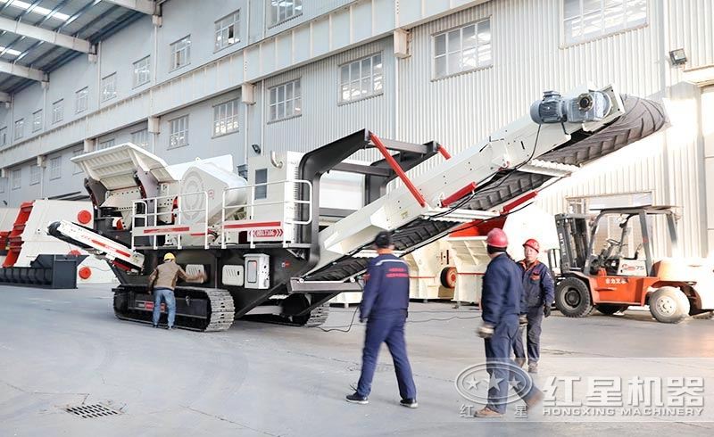 履帶破碎機(jī)_液壓自行驅(qū)動(dòng)廠家，客戶來廠咨詢