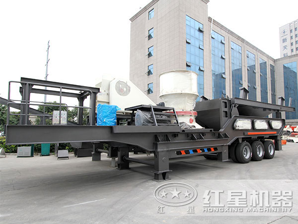 移動粉沙車，配圓錐破