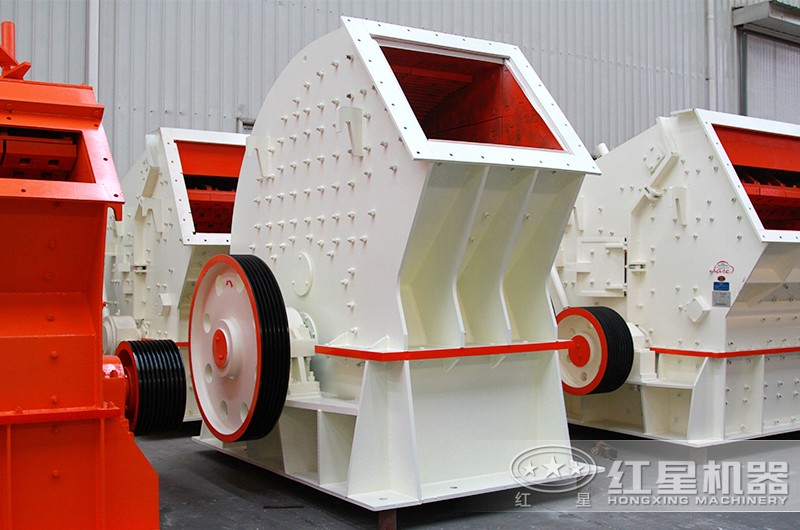 錘式破碎機(jī)，可實(shí)現(xiàn)一次成型，粒度均勻