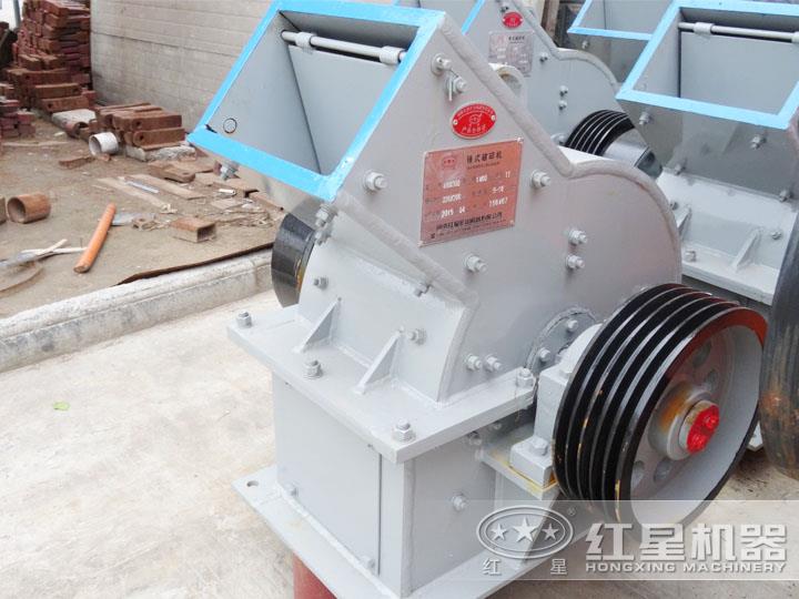 錘式破碎機(jī)，電機(jī)功率6P 55KW，時產(chǎn)18-40噸