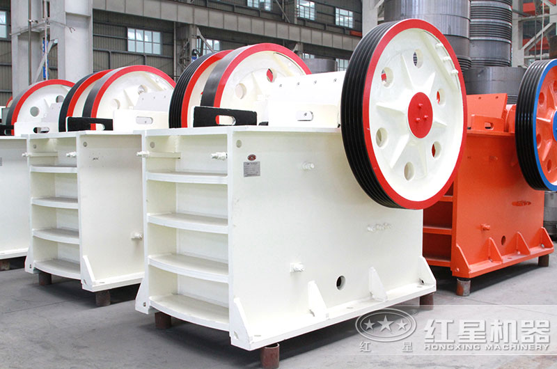 顎式破碎機-進料口大、破碎比大