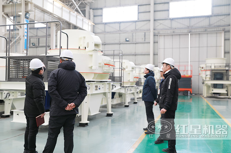 紅星廠家小型制砂機價格便宜，提供客戶到場參觀
